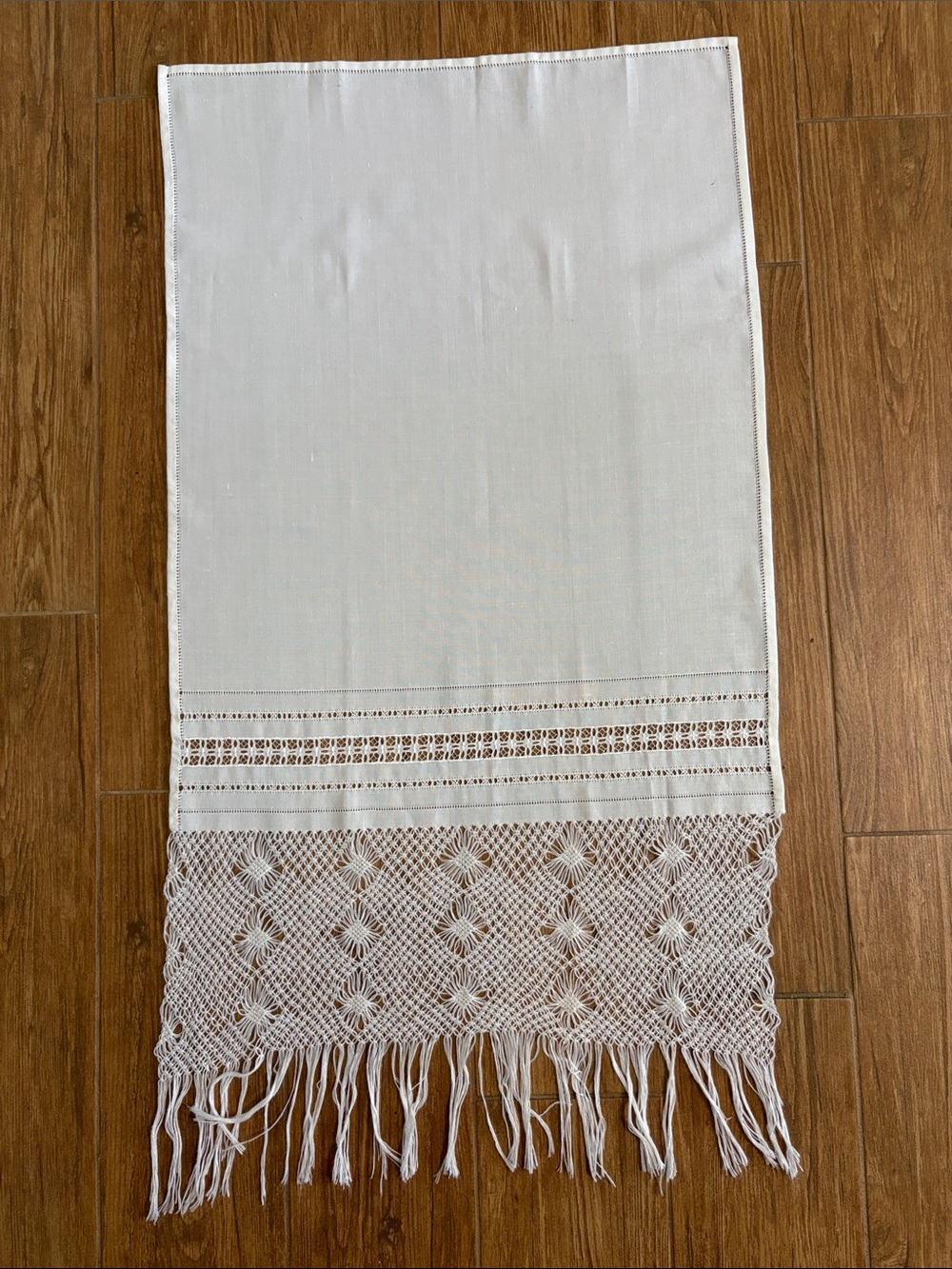 White Cotton Decorative towel with Macramé Fringe
